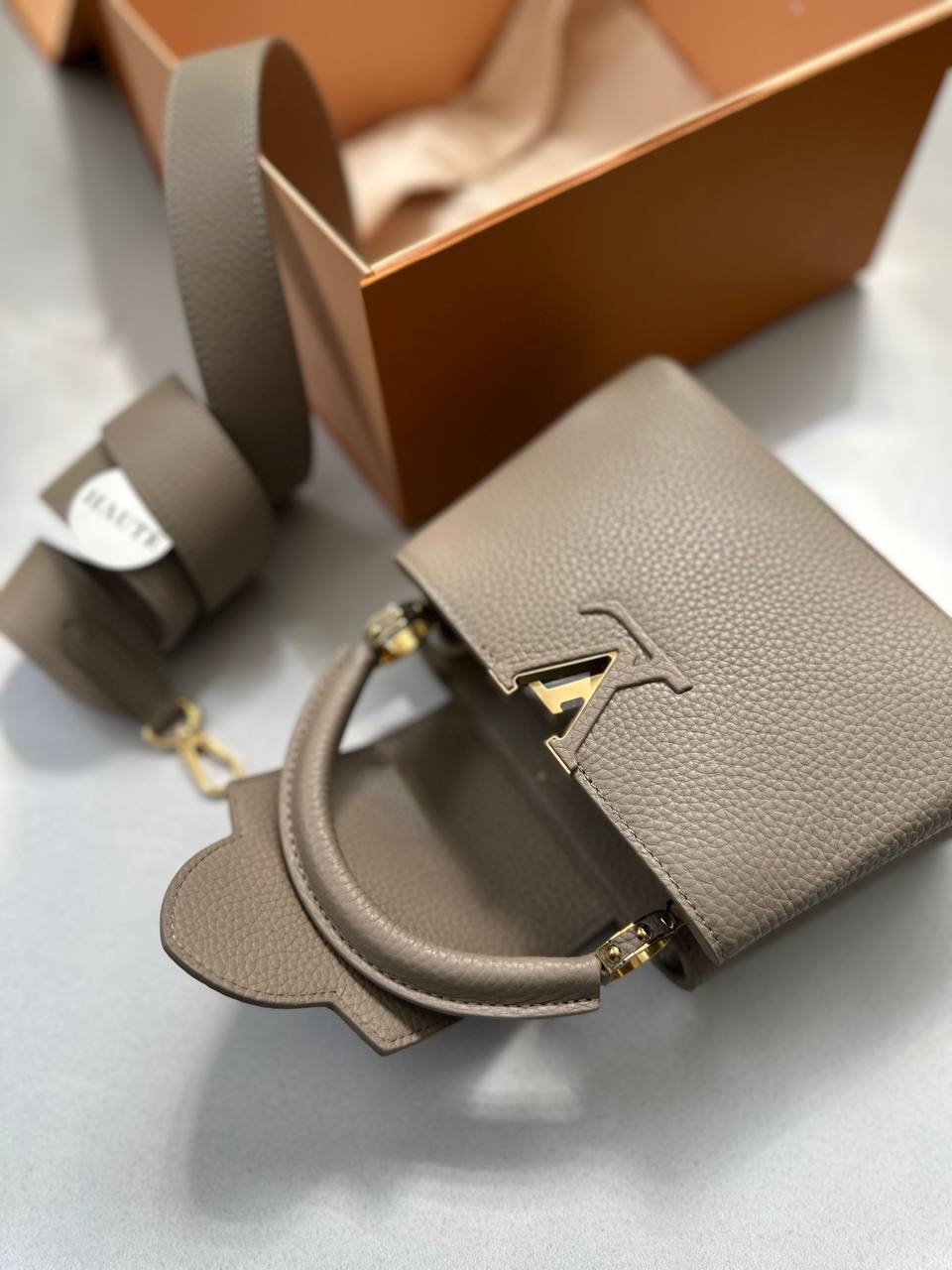LV Capucines BB