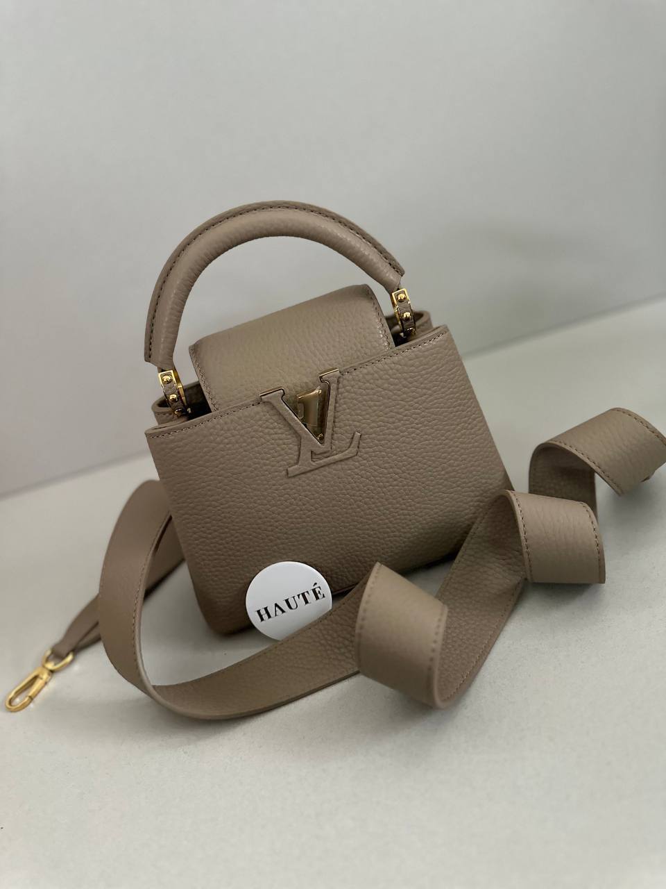 LV Capucines BB
