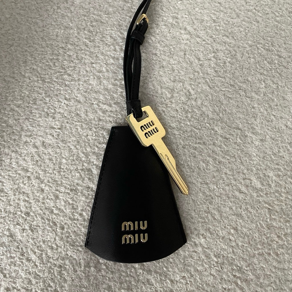 Miu Miu Leather Trick Charm | Aksesoris Tas Branded Elegan Stylish Premium