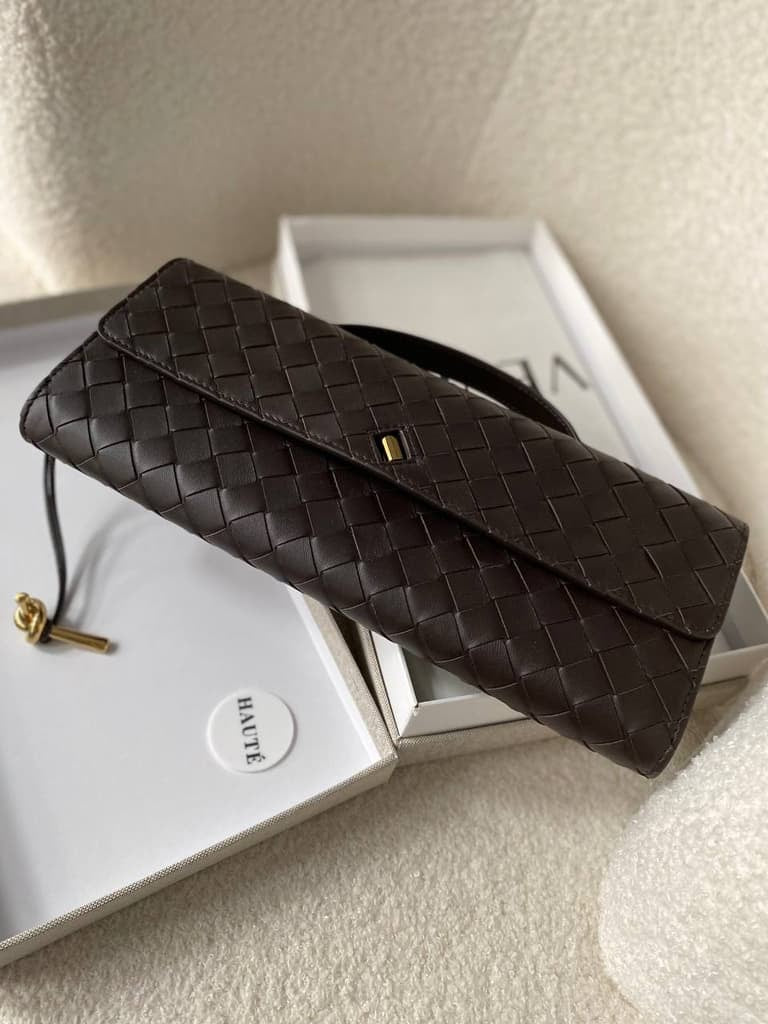 Bottega Veneta Andiamo Clutch in Genuine Leather Box Included