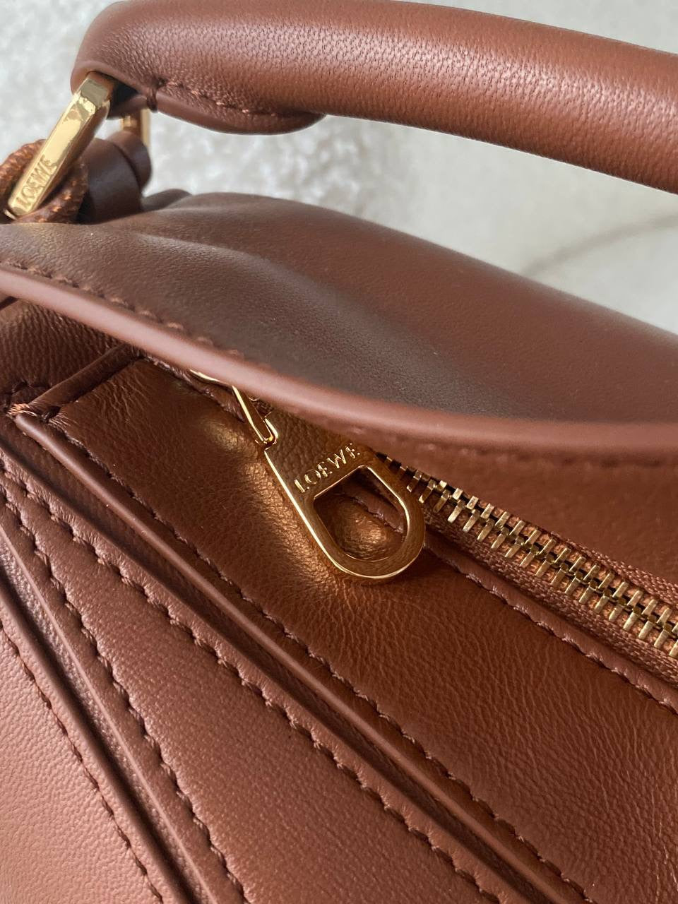 Loewe Puzzle Featherlight