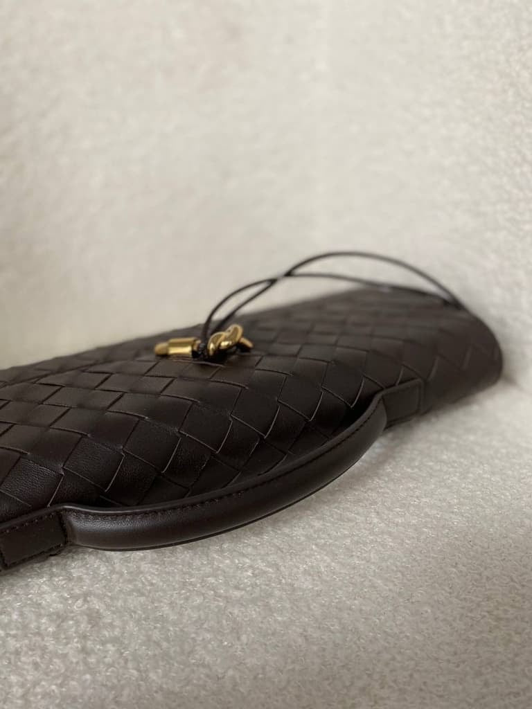 Bottega Veneta Andiamo Clutch in Genuine Leather Box Included