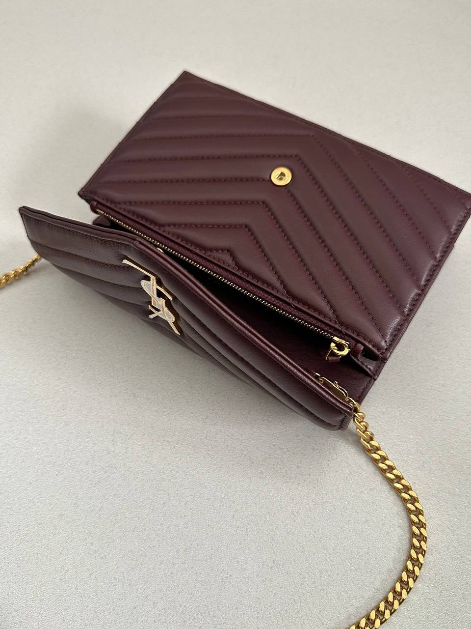 Prive - Chain Wallet (WOC) in Lambskin Leather