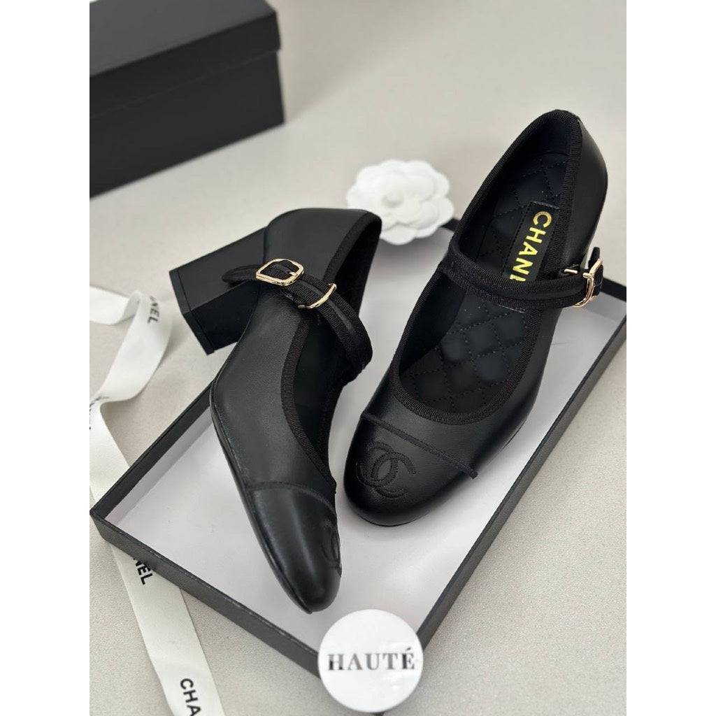 Chanel Mary Janes Flats Pump in Fabric / Genuine Leather Ready Stock