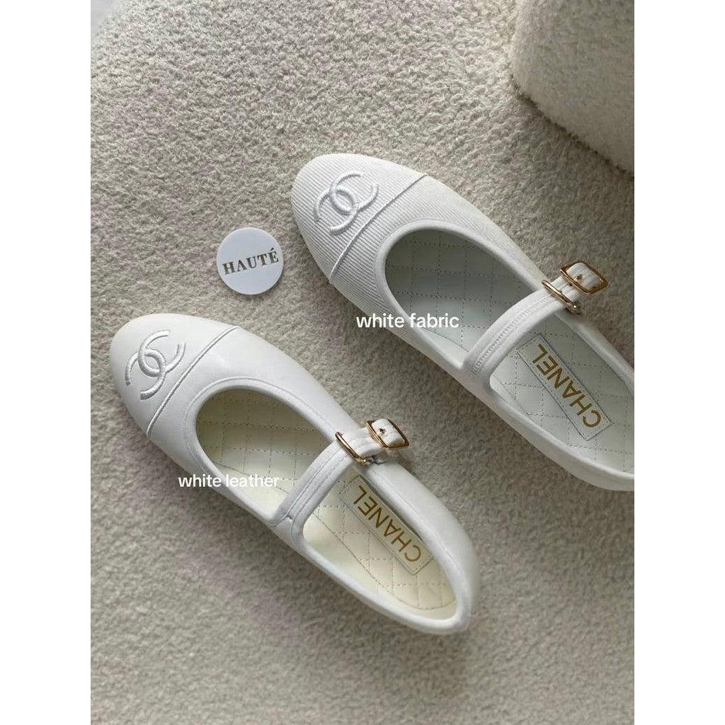 Chanel Mary Janes Flats Pump in Fabric / Genuine Leather Ready Stock