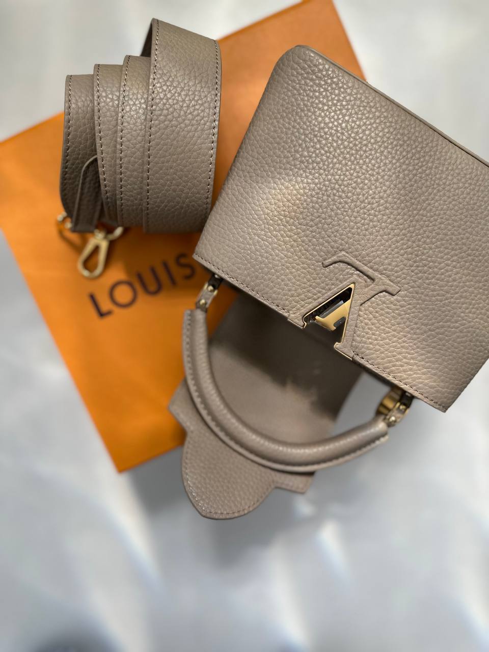 LV Capucines BB