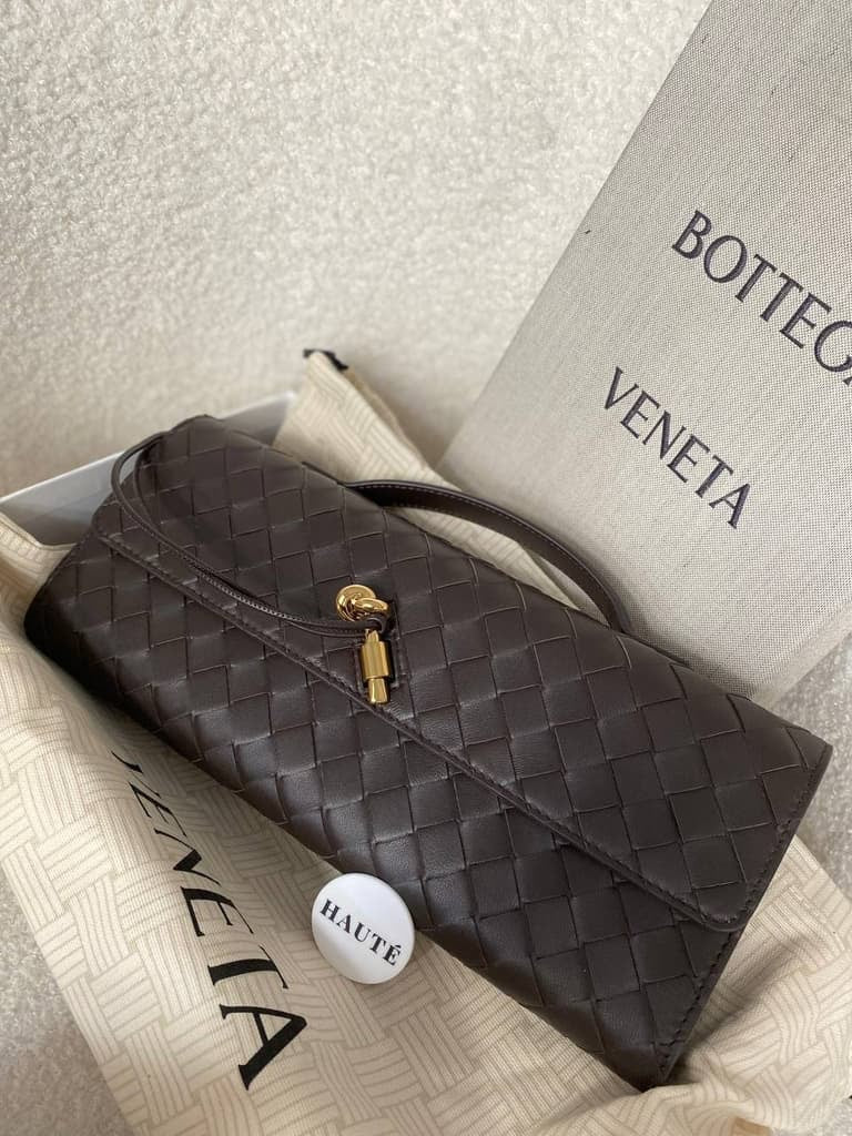 Bottega Veneta Andiamo Clutch in Genuine Leather Box Included
