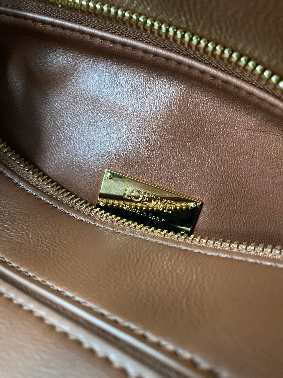 Loewe Puzzle Featherlight
