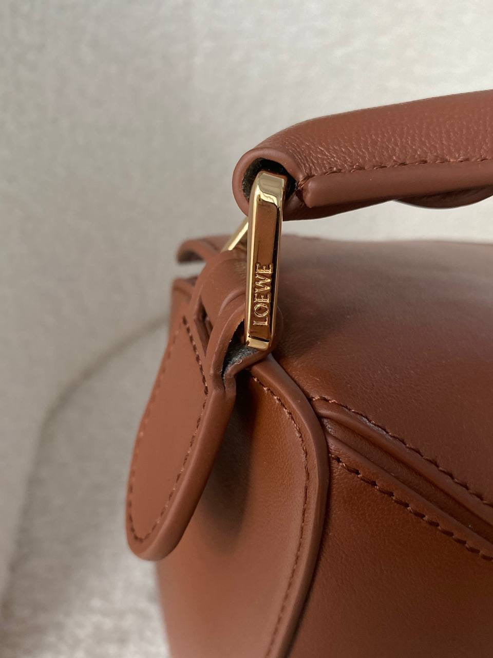 Loewe Puzzle Featherlight