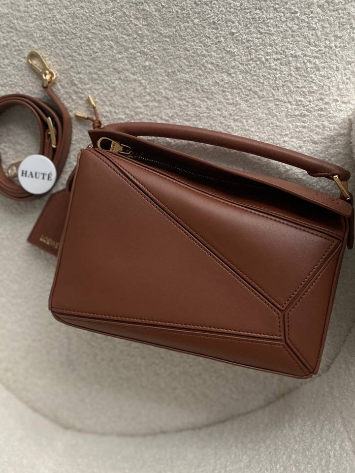 Loewe Puzzle Featherlight