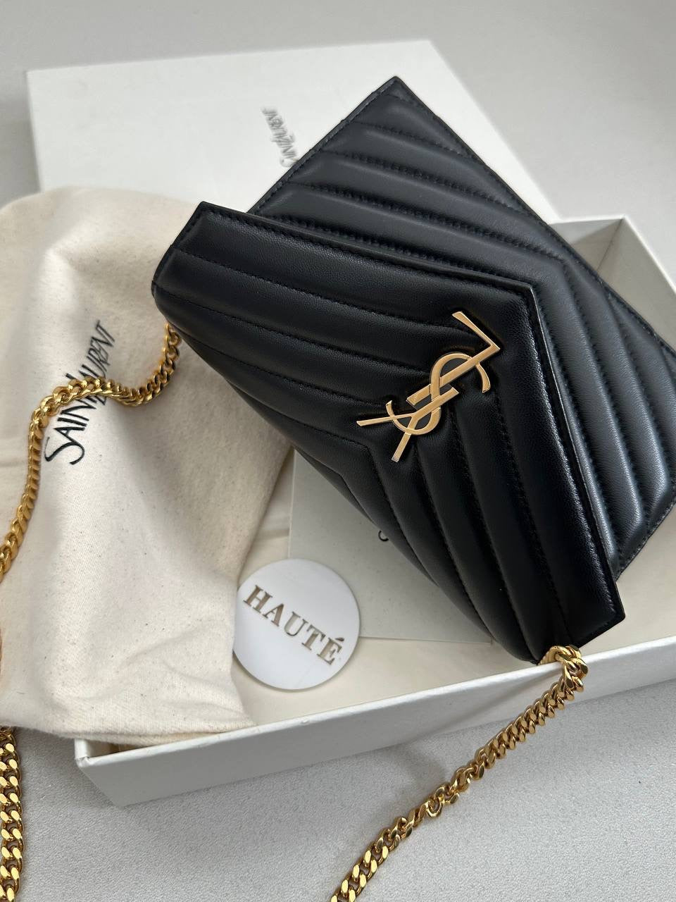 Prive - Chain Wallet (WOC) in Lambskin Leather
