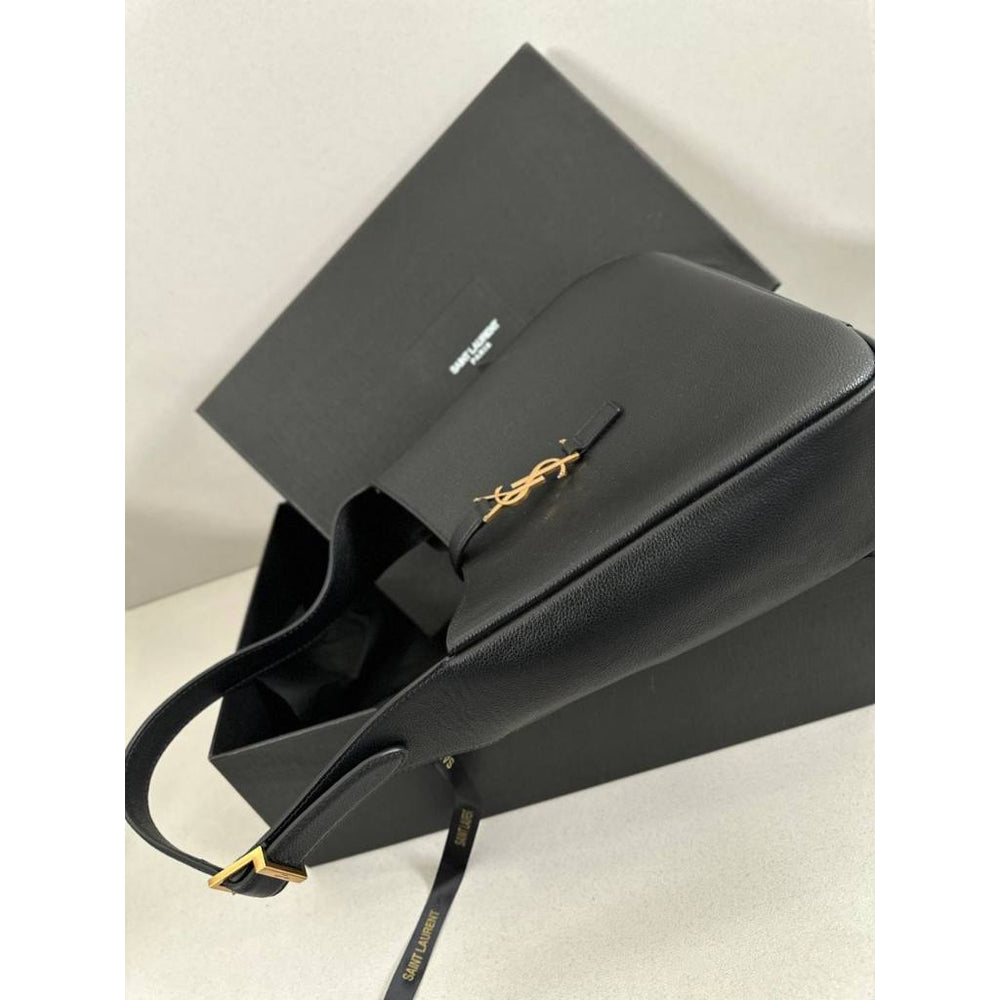 YSL Le 5 Supple Small Large in Grained Leather