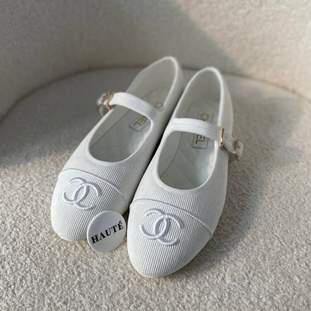Chanel Mary Janes Flats Pump in Fabric / Genuine Leather Ready Stock