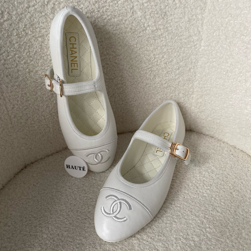 Chanel Mary Janes Flats Pump in Fabric / Genuine Leather Ready Stock